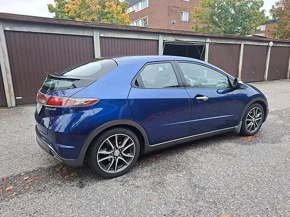 Honda Civic 2010 photo 2