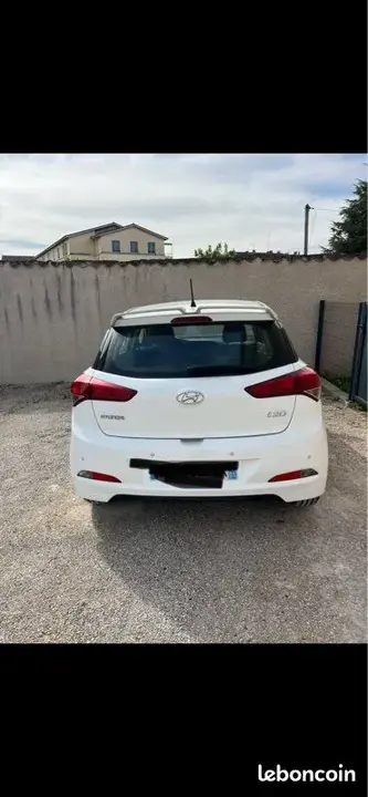 Hyundai I20 2017 photo 3