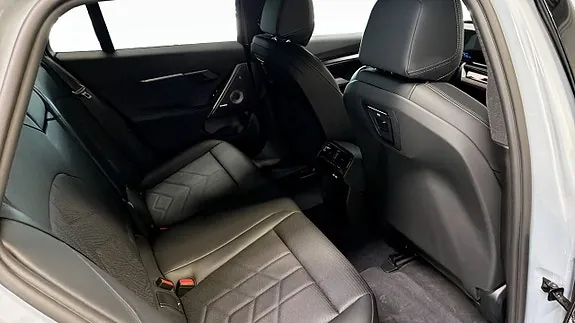 BMW 530E 2026 photo 5