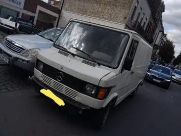 Mercedes-Benz 207