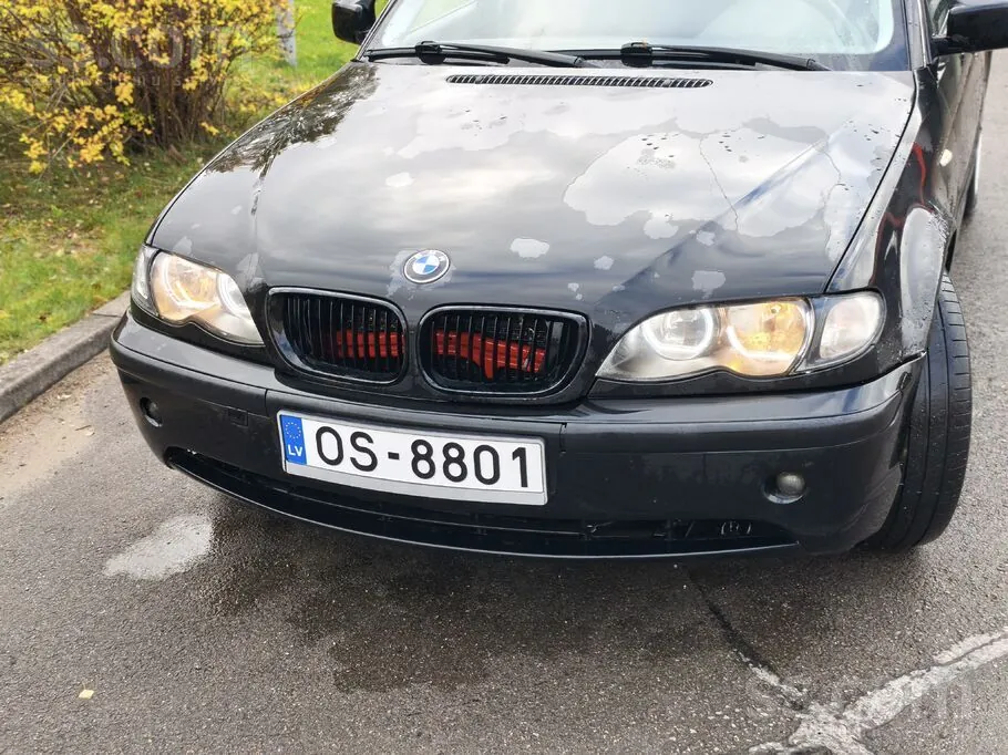 BMW 318 2003 photo 2