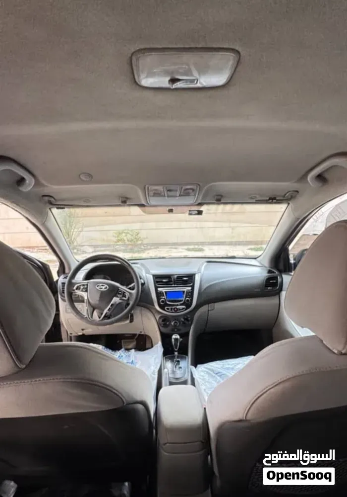Hyundai Accent 2013 photo 3