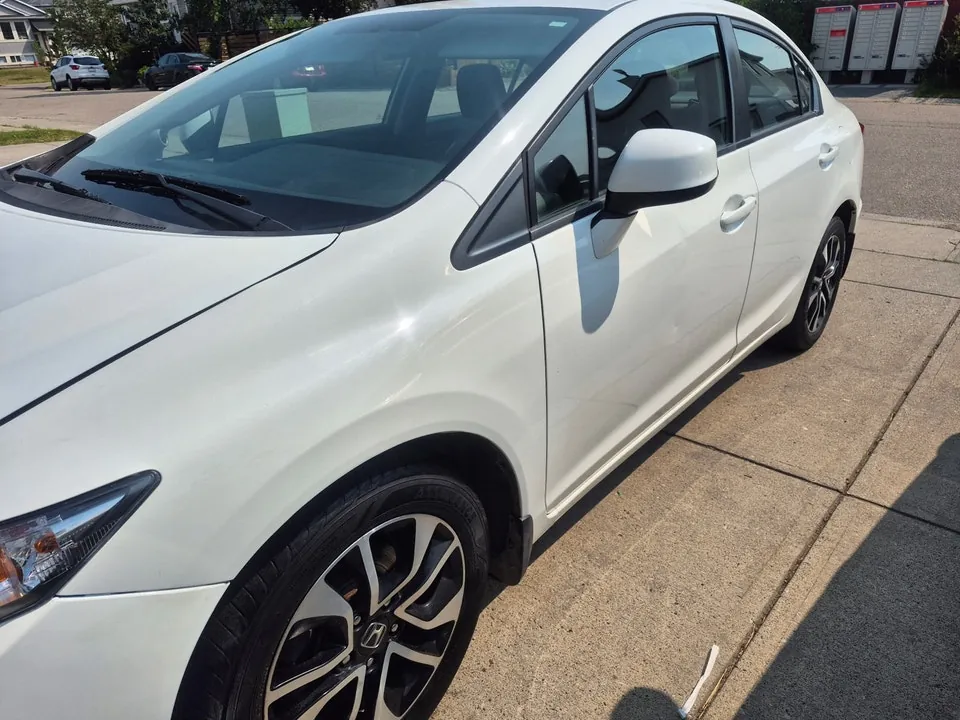 Honda Civic 2013 photo 2