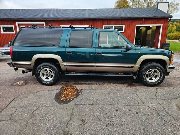 Chevrolet Suburban 1998 photo 5