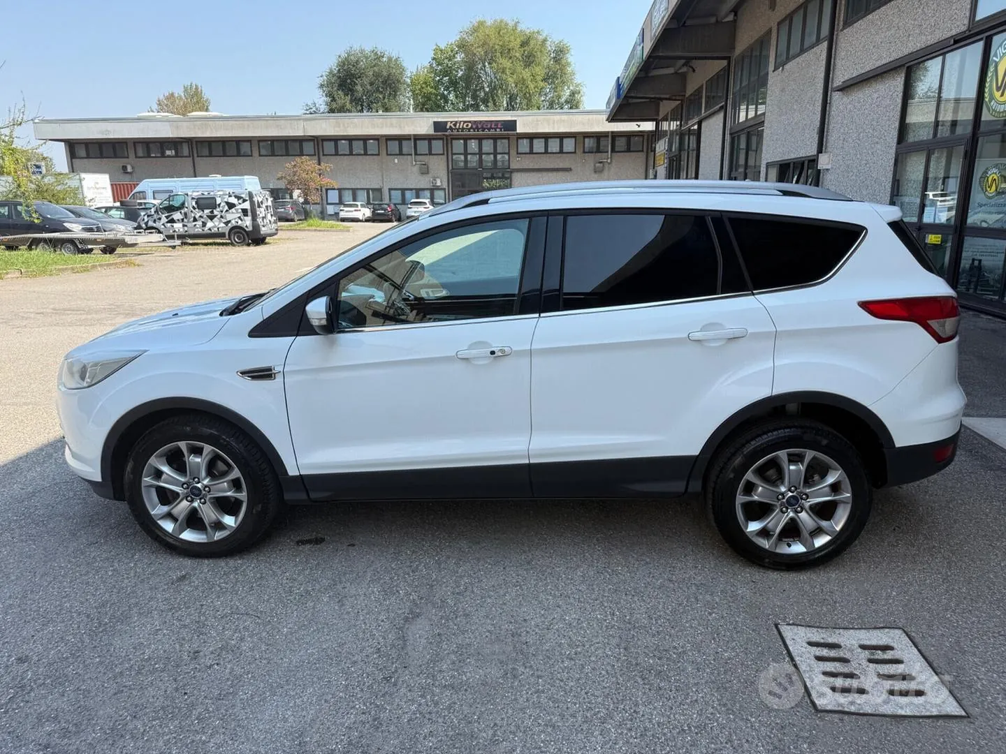 Ford Kuga 2014 photo 3