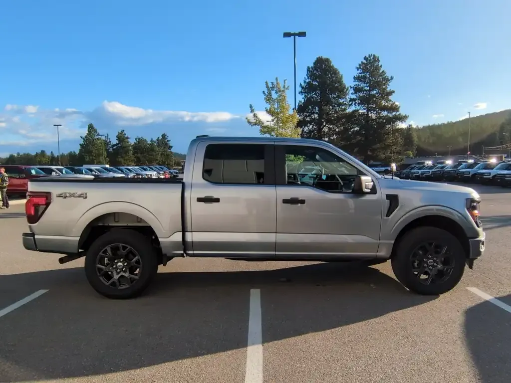 Ford F-150 2026 photo 2
