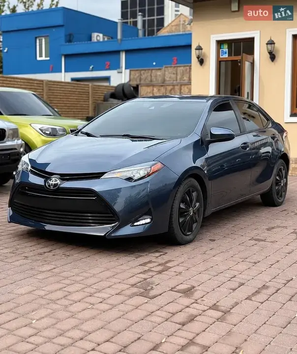 Toyota Corolla 2017 photo 3