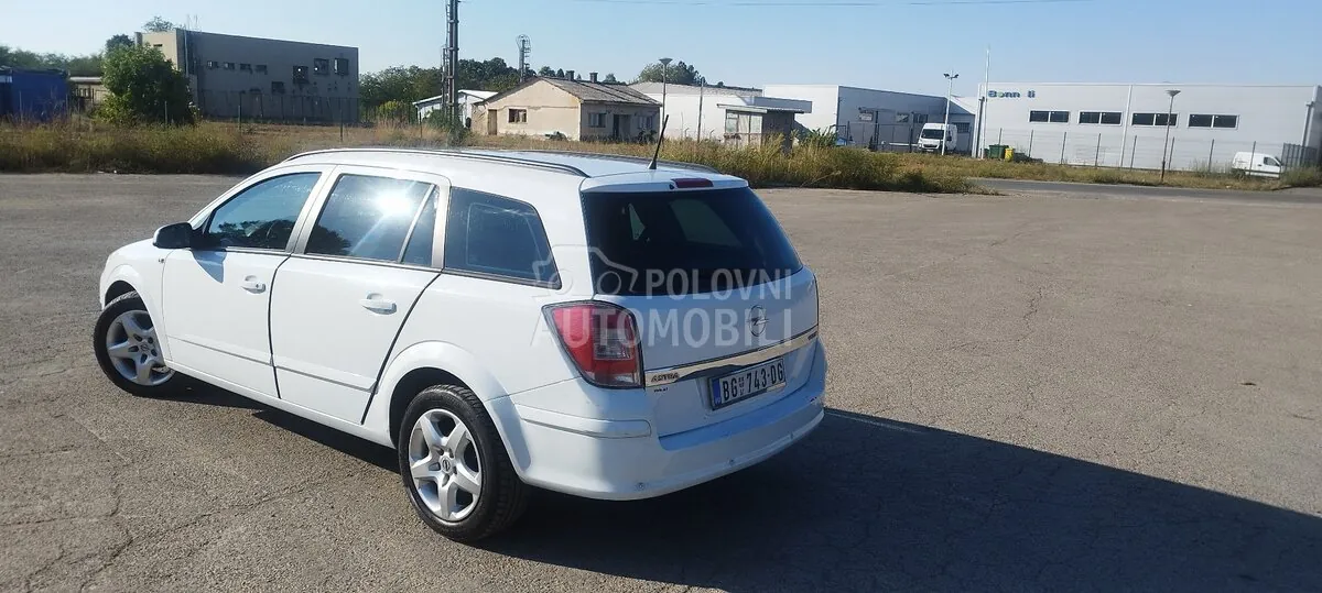 Opel Astra 2008 photo 3