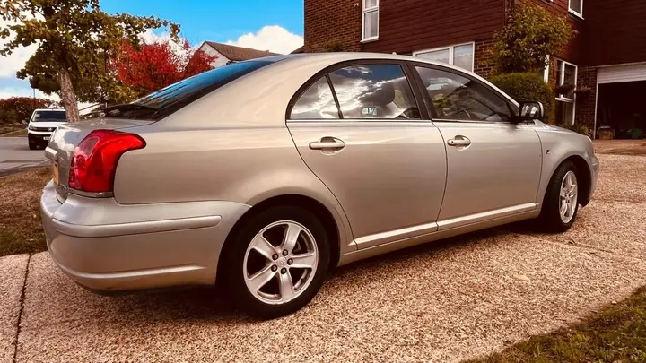 Toyota Avensis 2005 photo 3