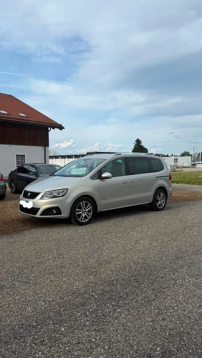 Seat Alhambra 2012 photo 3