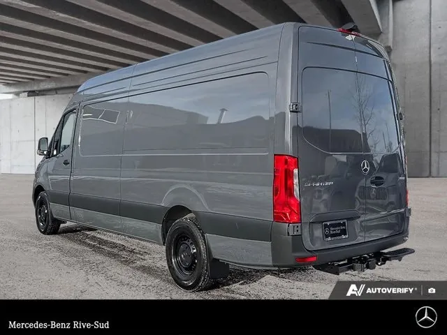 Mercedes-Benz Sprinter 2026 photo 3
