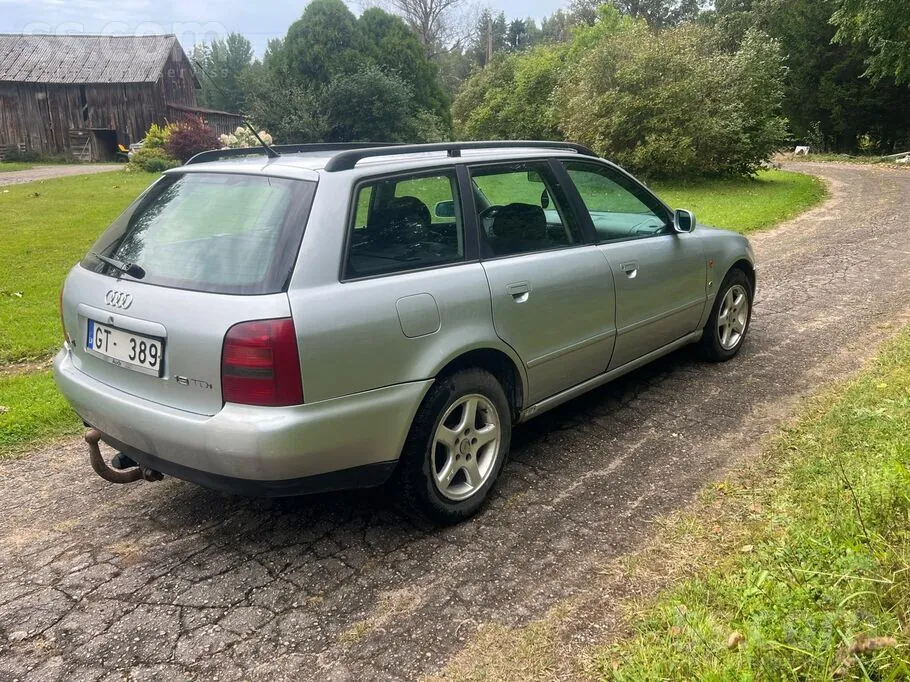 Audi A4 1997 photo 2