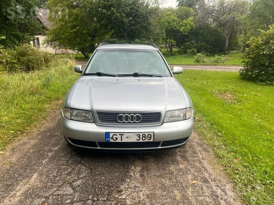 Audi A4 1997 photo 4
