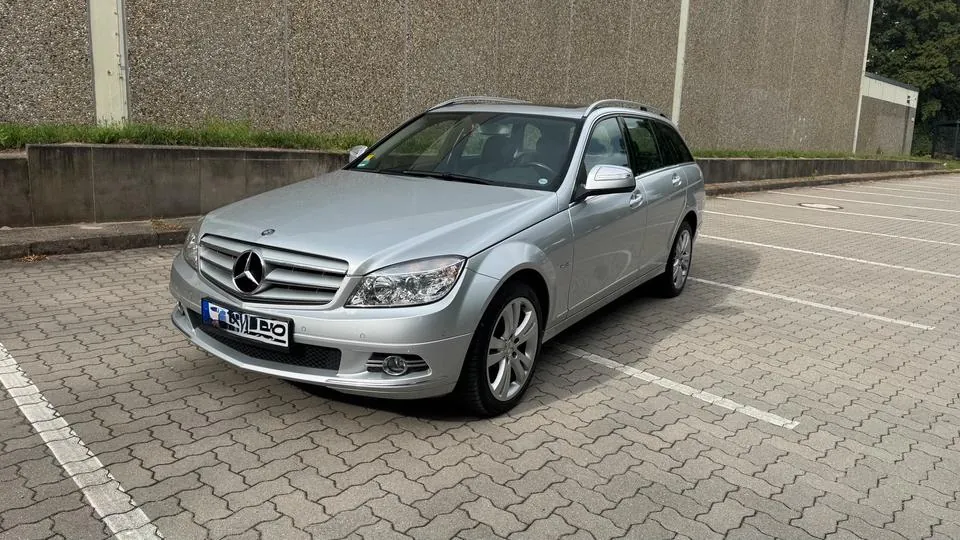 Mercedes-Benz C220