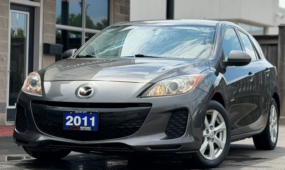 Mazda Mazda3 2011 photo 2