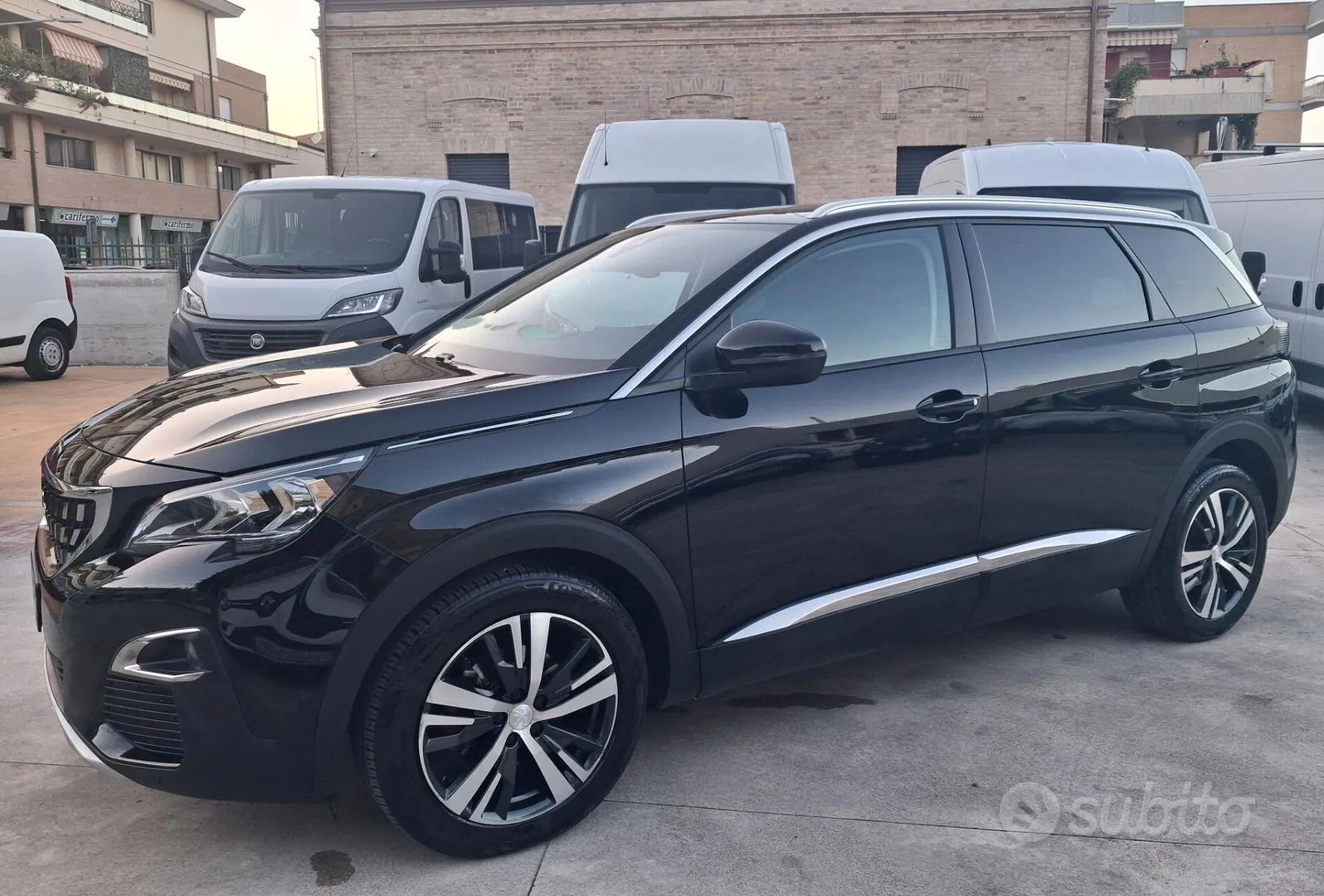 Peugeot 5008 2020 photo 2