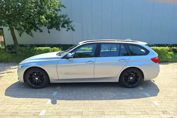 BMW 318I Break 2018 photo 3
