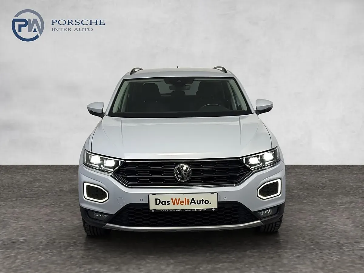 Volkswagen T-Roc 2020 photo 2