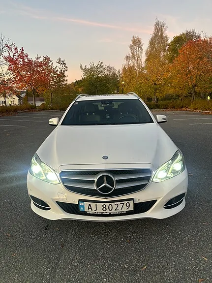 Mercedes-Benz E220 D 2013 photo 2