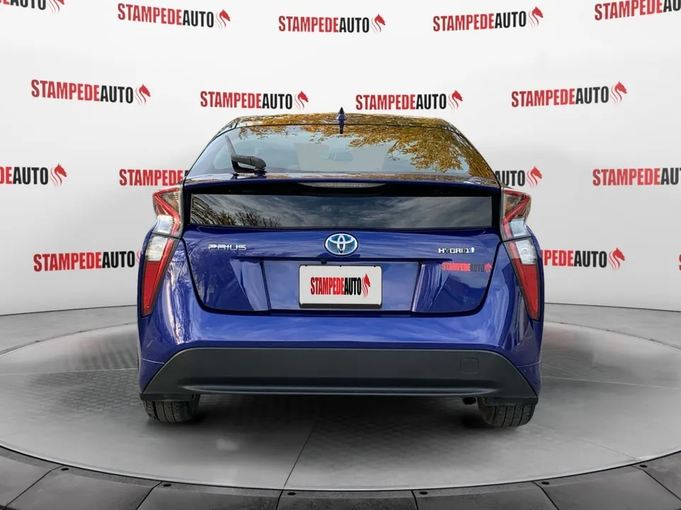 Toyota Prius 2017 photo 4