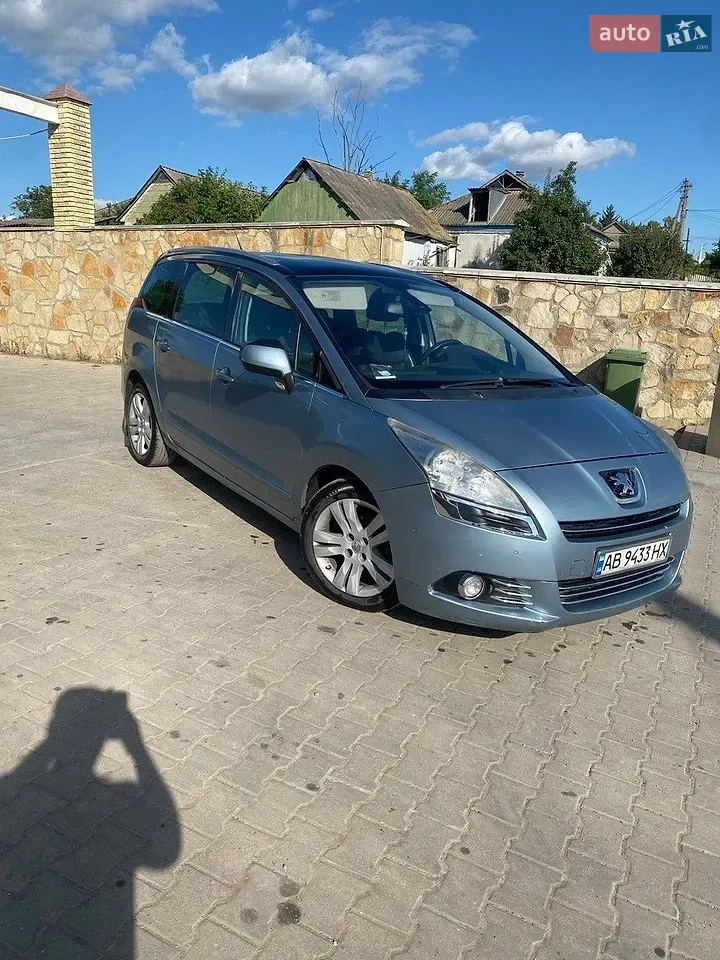 Peugeot 5008