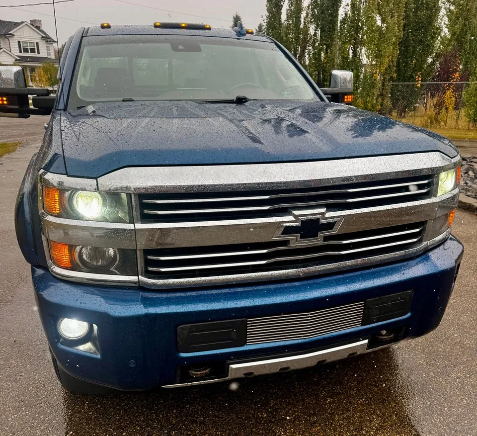 Chevrolet Silverado 2500 2015 photo 2