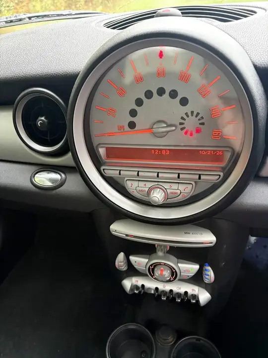 Mini One 2010 photo 4