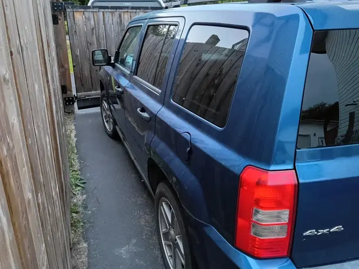 Jeep Patriot 2009 photo 3