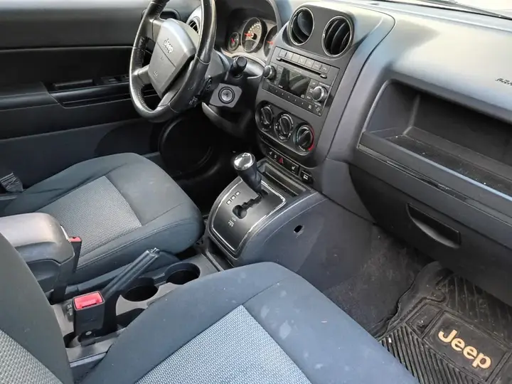 Jeep Patriot 2009 photo 5