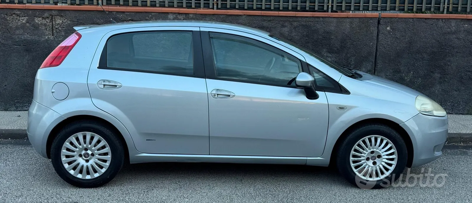 Fiat Grande Punto 2008 photo 5