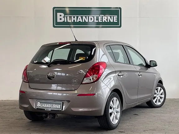 Hyundai I20 2013 photo 2