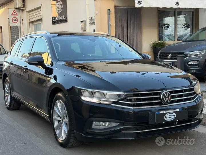 Volkswagen Passat 2022 photo 2