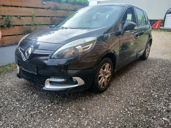 Renault Scénic 2012 photo 3
