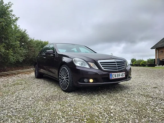 Mercedes-Benz E250 2010 photo 2