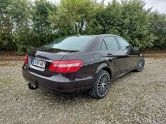 Mercedes-Benz E250 2010 photo 4