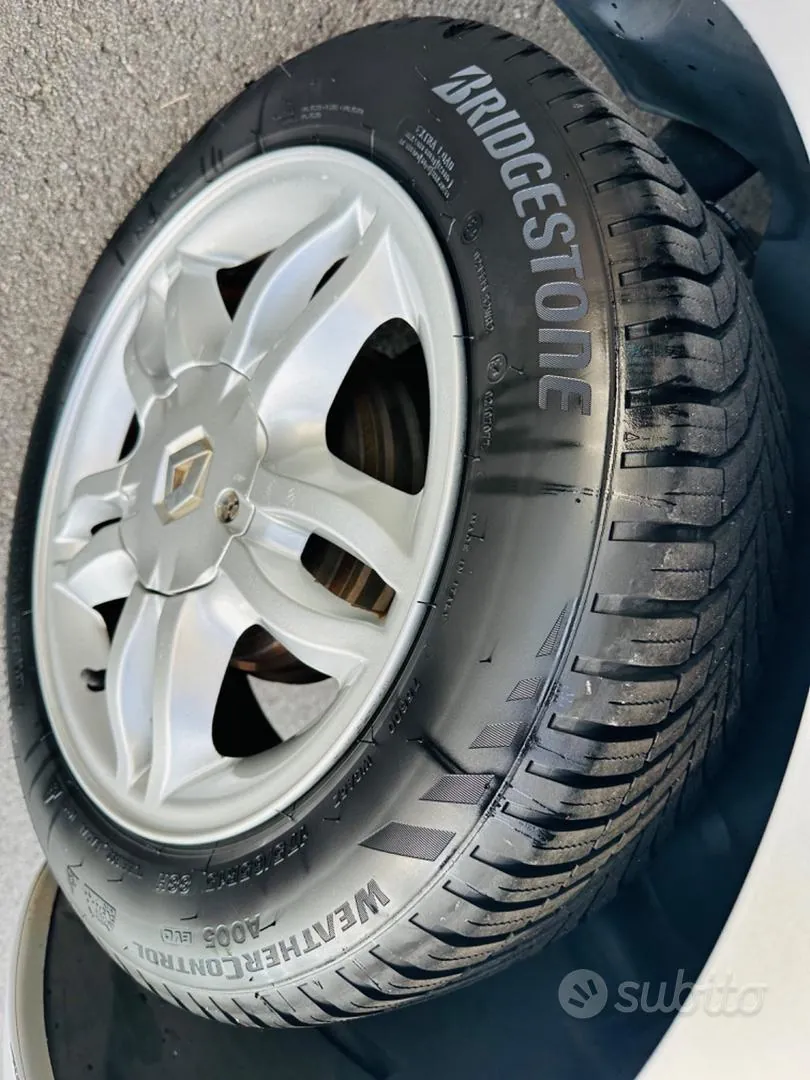Renault Clio 2008 photo 4