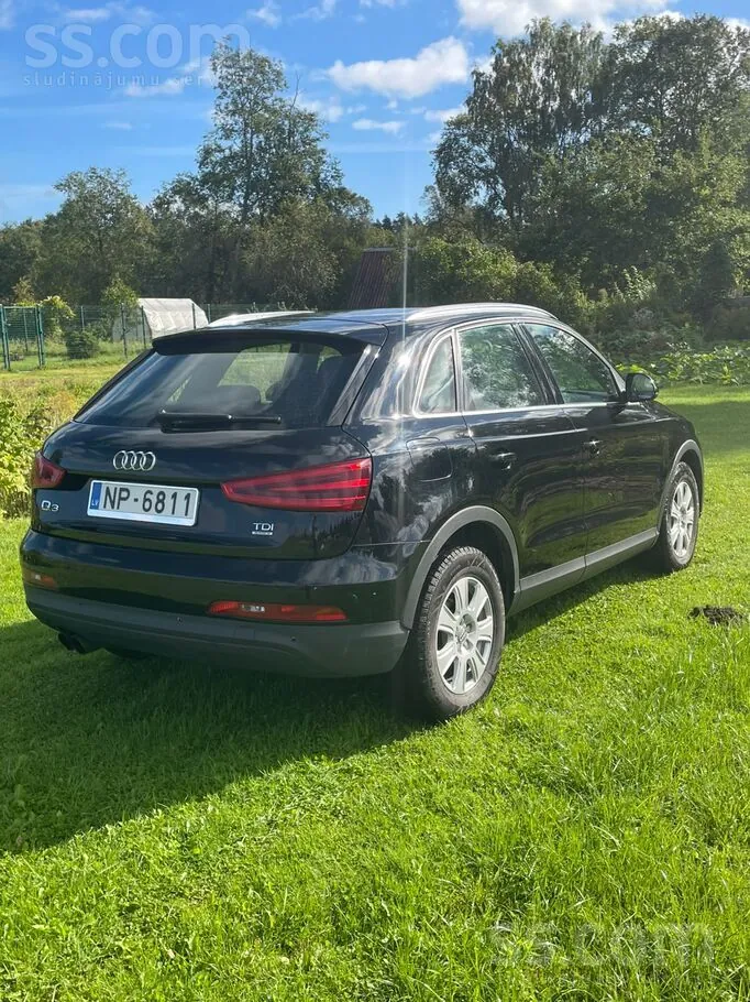 Audi Q3 2013 photo 2