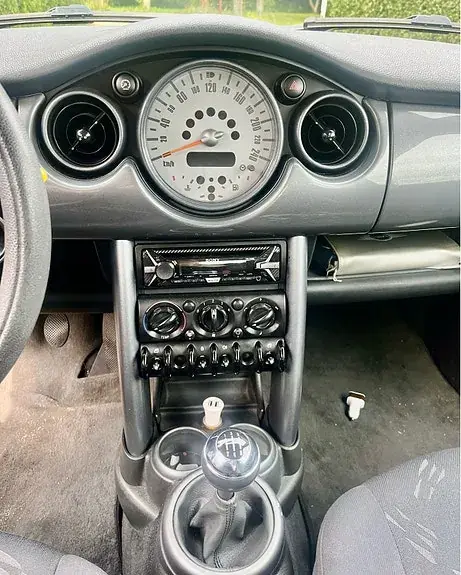Mini One 2006 photo 2