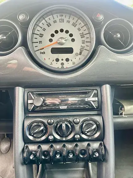 Mini One 2006 photo 4