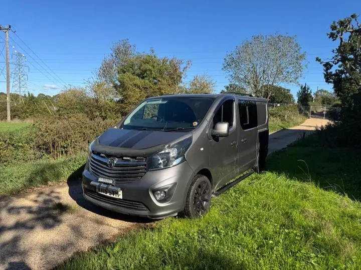Vauxhall Vivaro 2015 photo 3