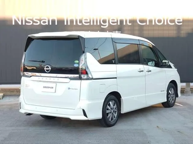 Nissan Sentra 2018 photo 2