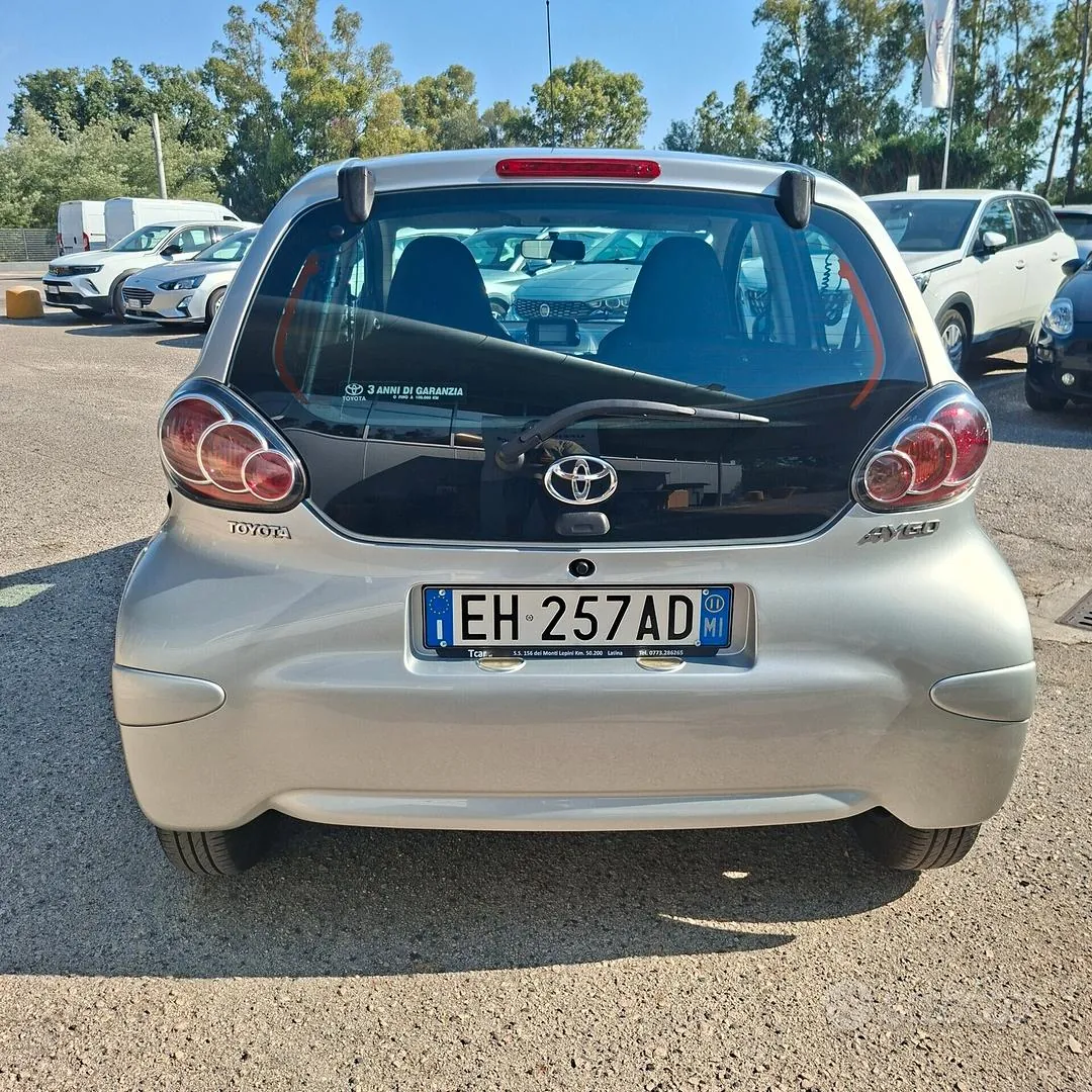 Toyota Aygo 2011 photo 4
