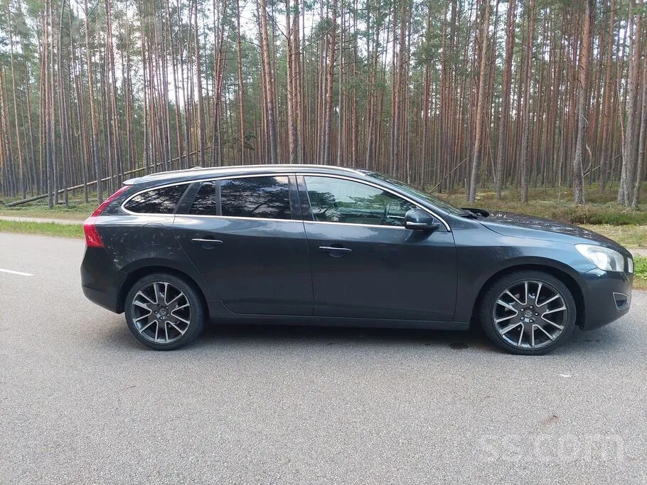 Volvo V60 2011 photo 5