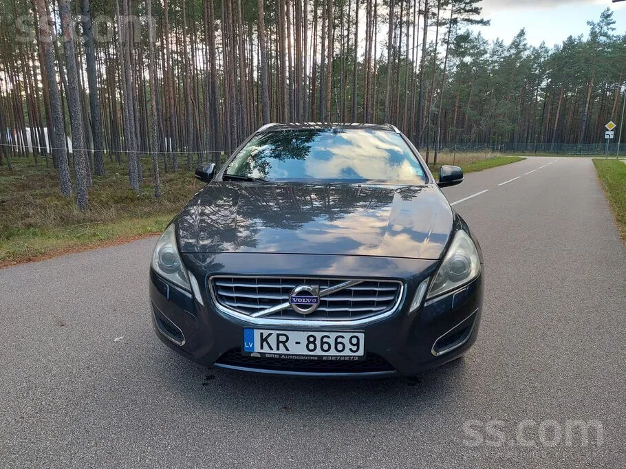 Volvo V60 2011 photo 2