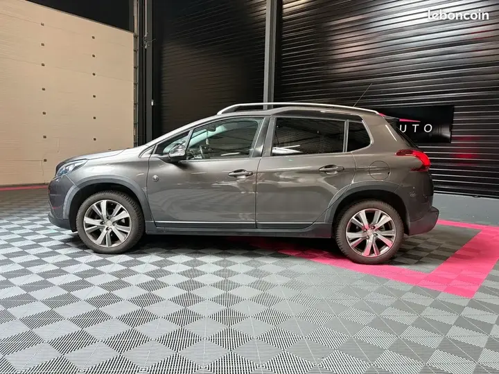 Peugeot 2008 2018 photo 2