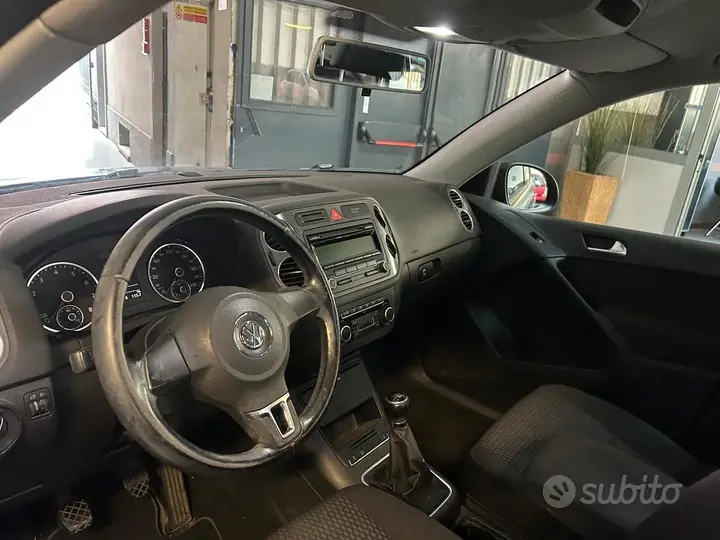 Volkswagen Tiguan 2011 photo 5