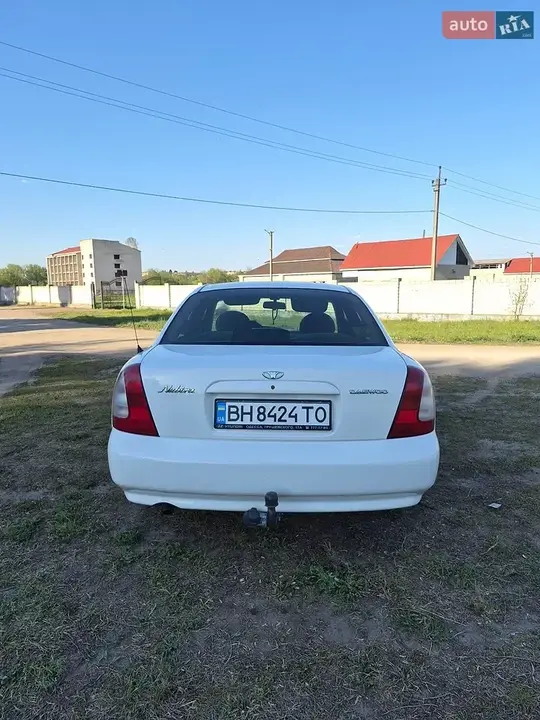 Daewoo Nubira 1998 photo 3