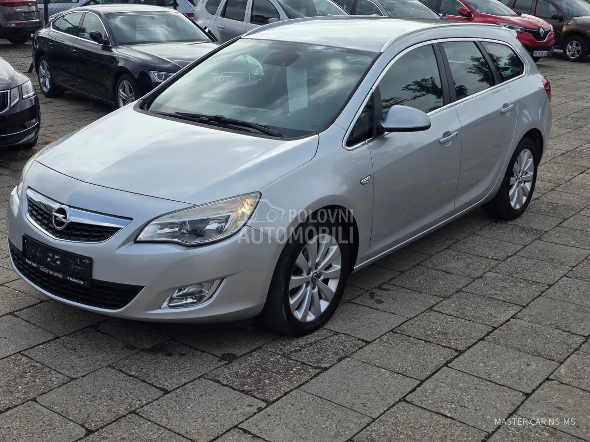Opel Astra J