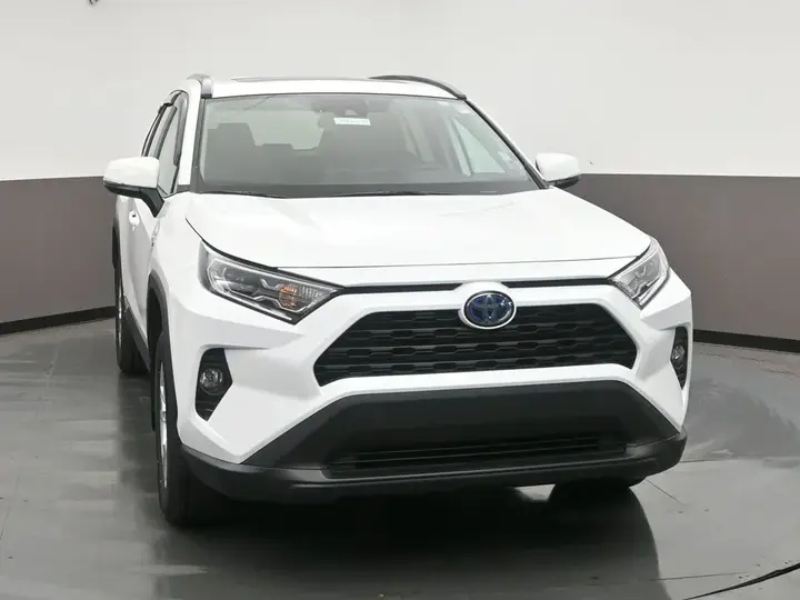Toyota Rav4 2021 photo 2