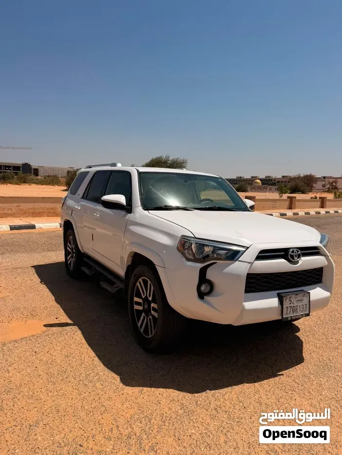 Toyota 4 Runner 2016 photo 2